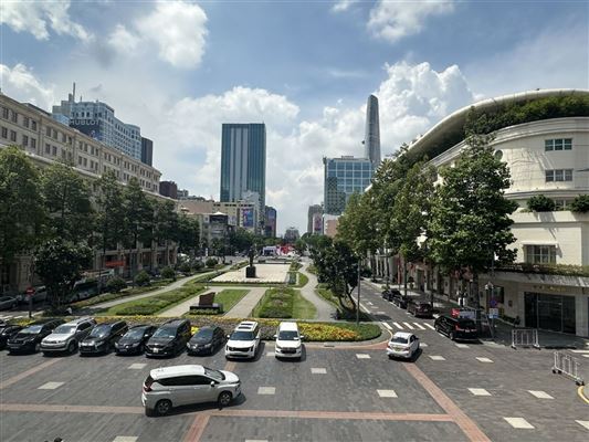 Trái phiếu doanh nghiệp bùng nổ tháng 3/2026, bất động sản “dẫn sóng”