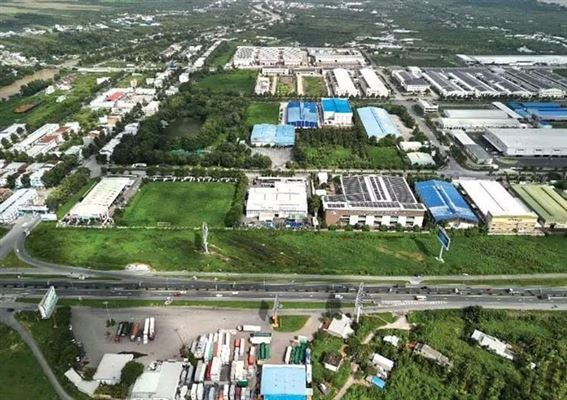 Loạt tài sản họ Địa ốc Hoàng Quân bị rao bán, thu giữ: Áp lực nợ có nhẹ vơi?