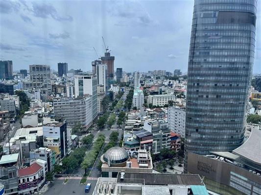 Mặt bằng lãi suất cao khiến thị trường bất động sản trầm lắng