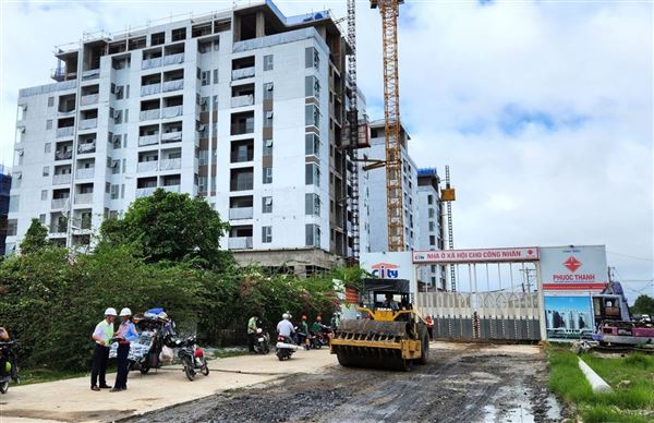 Nhà ở xã hội trong cuộc đua cân bằng thị trường bất động sản