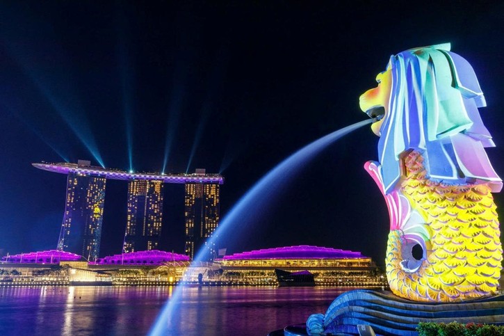 Marina Bay Sands, tượng Sư Tử Biển Merlion – hai công trình biểu tượng của Singapore. Marina Bay Sands, tượng Sư Tử Biển Merlion – hai công trình biểu tượng của Singapore.